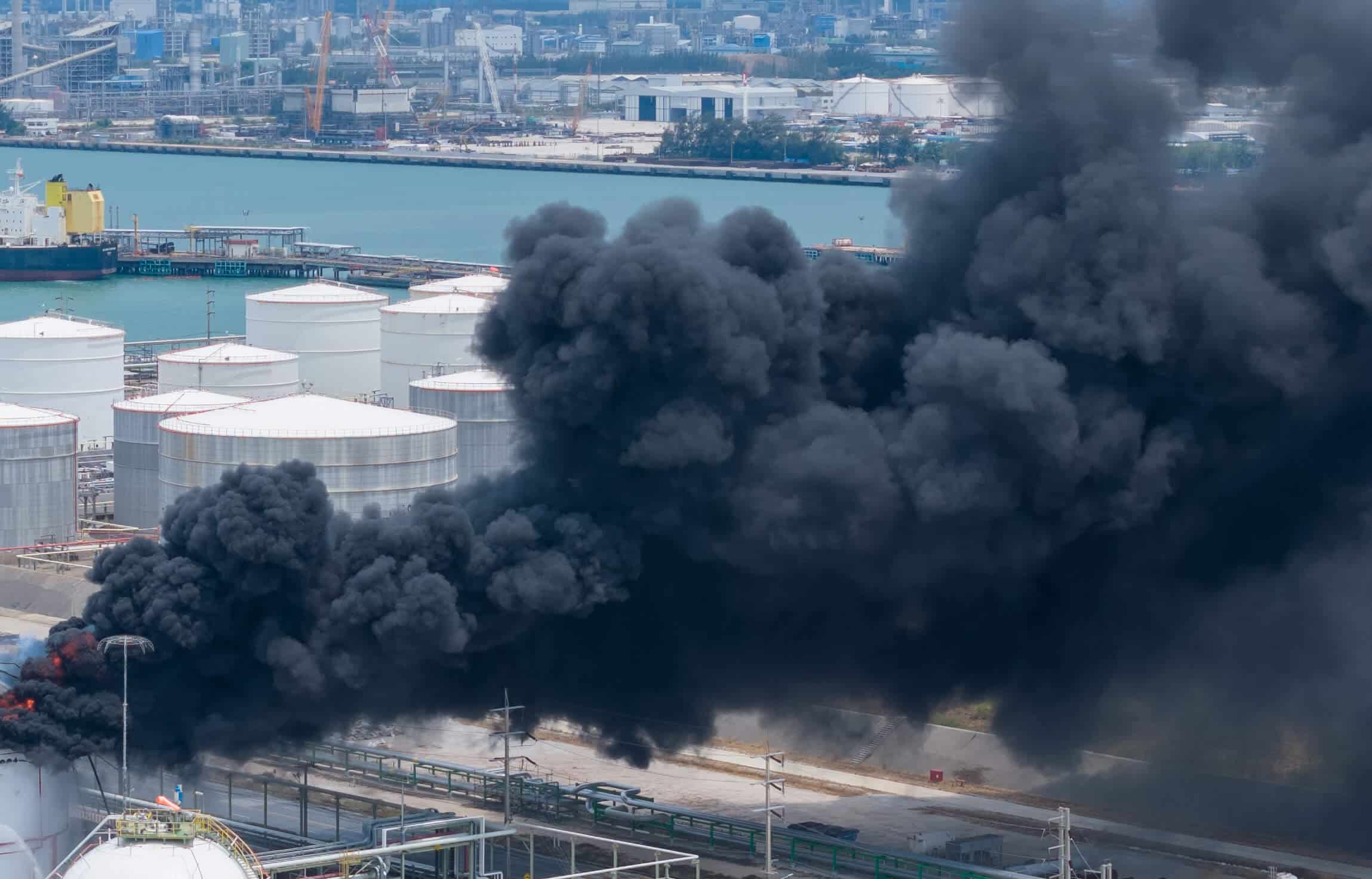 huge-fire-exploding-at-a-chemical-storage-tank-in-2024-06-14-04-19-05-utc1_optim